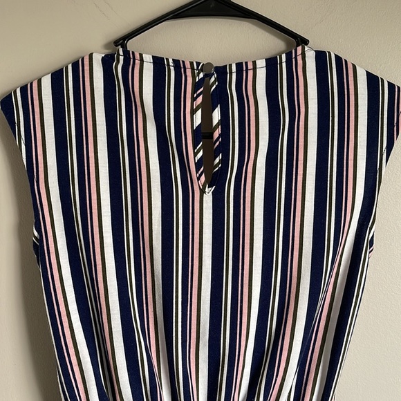 Fishbowl Junior’s Navy Pink White Striped Romper Pockets Size XS - Picture 9 of 15